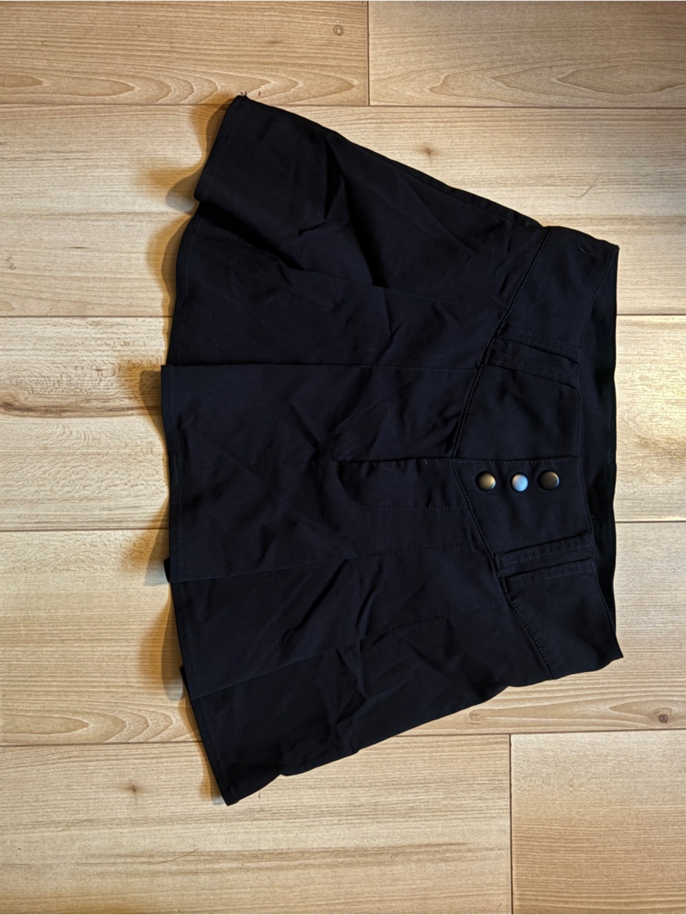 H&M Black Pleated Mini Skirt with Triple Button Front